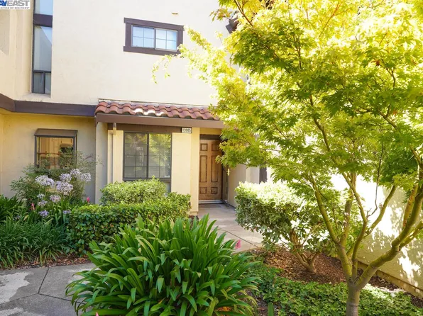 13865 Seagate Dr, San Leandro, CA 94577
