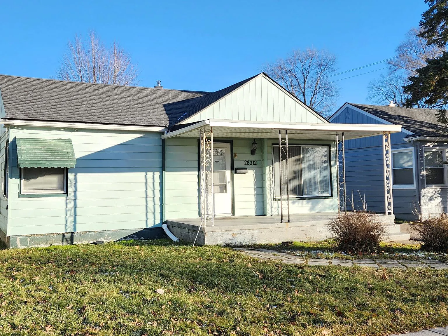 3 bed, 1141 sqft, $1,540 — Photo 2