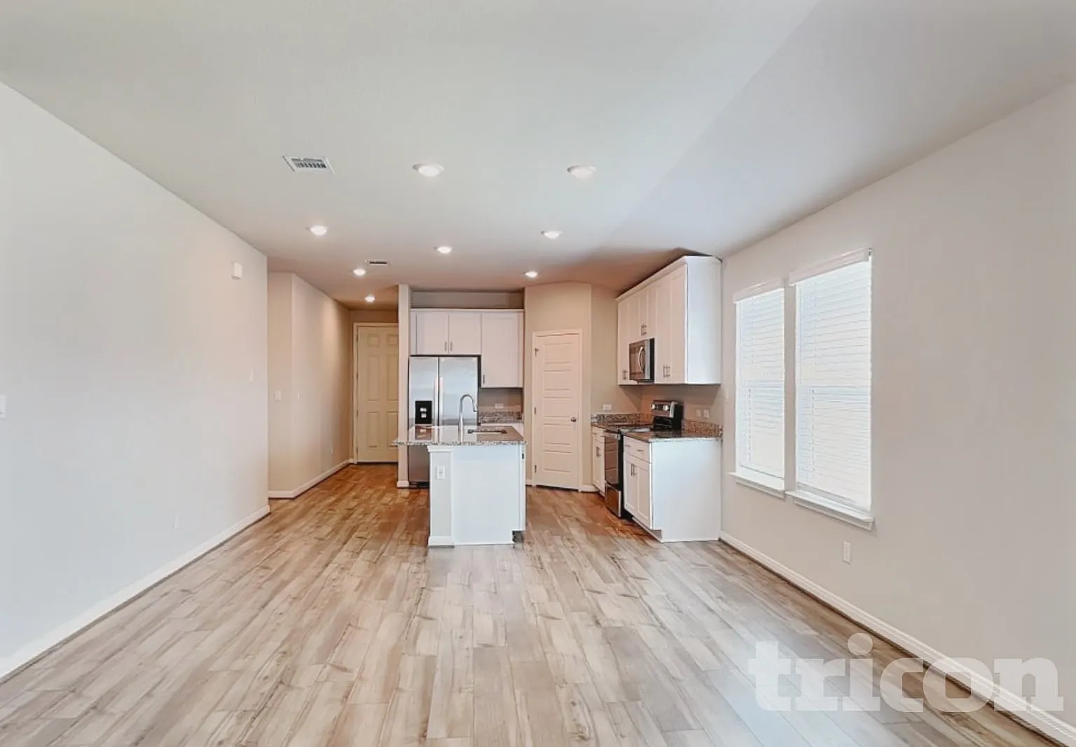5602 Luna Pass Saint Hedwig TX — Photo 3