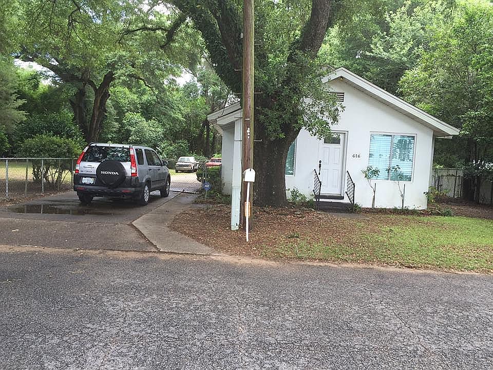 1st image of 616 N Kirk St