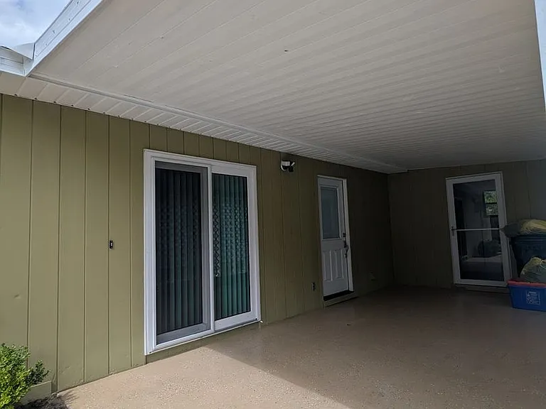 8438 NW 39th Cir — Photo 33