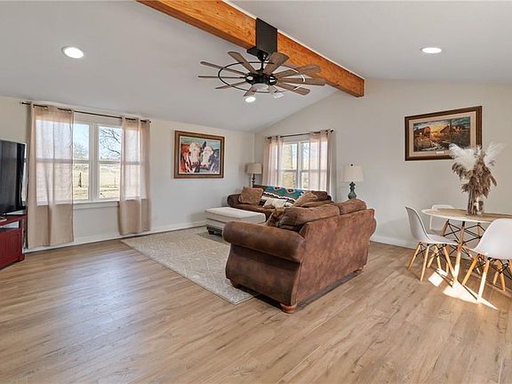 5th image of 4931 NW Caldwell Rd