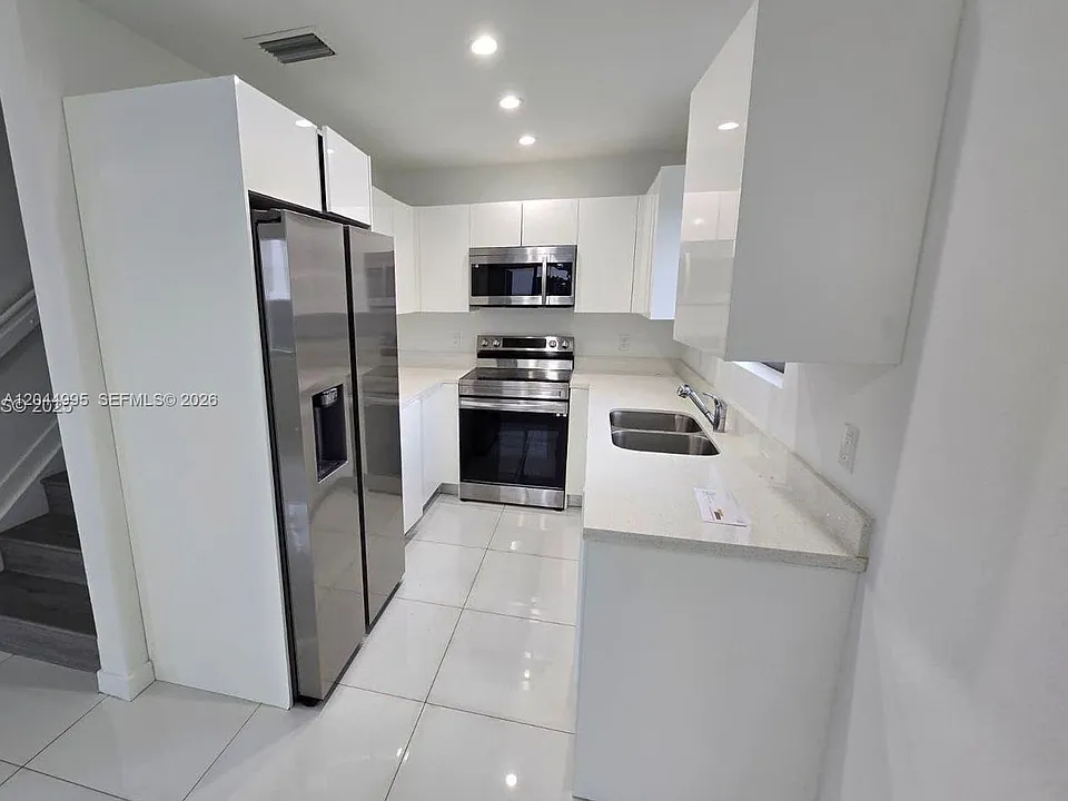 2771 NW 43rd Ter