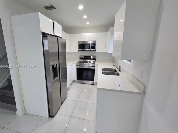 2771 NW 43rd Ter, Miami, FL 33142