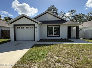 5112 Pacific Ave, Weeki Wachee, FL 34607