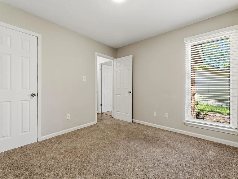 2302 Fuzz Fairway #B — Photo 27