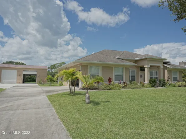 1822 Plantation Cir SE, Palm Bay, FL 32909