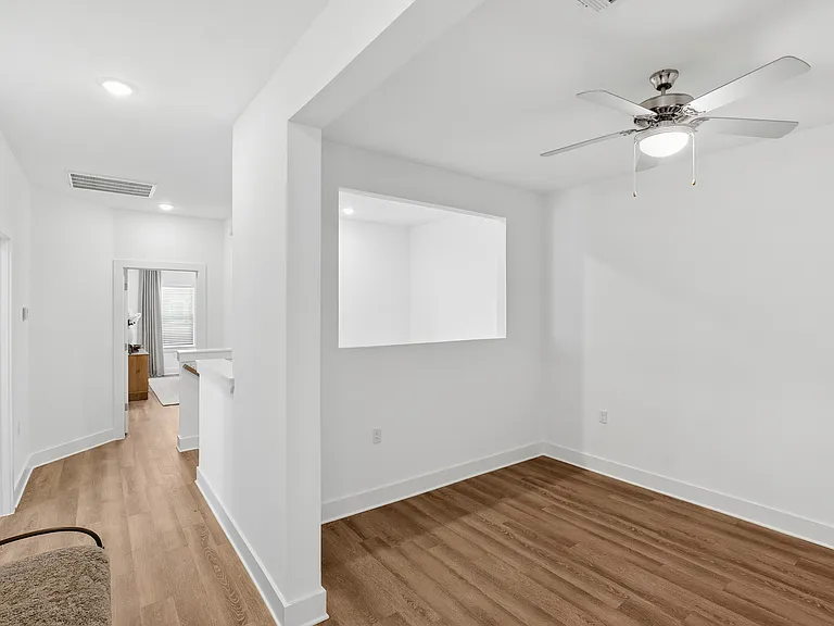 AVAIA Place — Photo 10