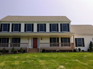 45 Shy Creek Rd, Pittstown, NJ 08867