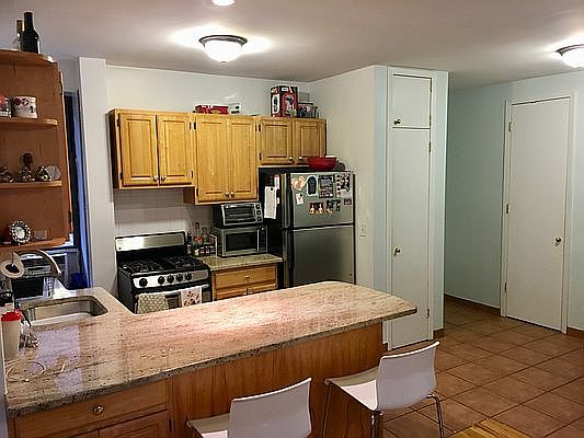 4th image of 301 W 19th St APT 41