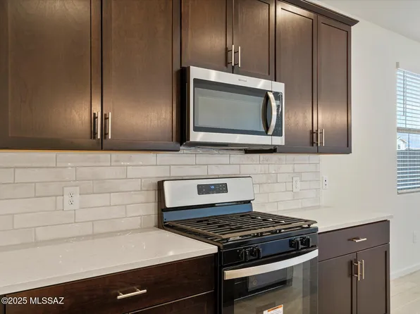 7266 S Camino Del Cordero, Tucson, AZ 85756