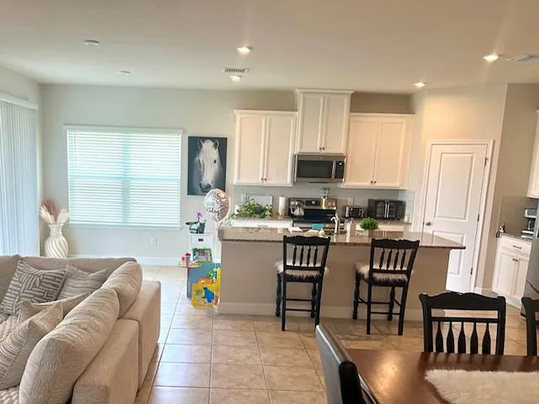 8351 Greenway Ave — Photo 7