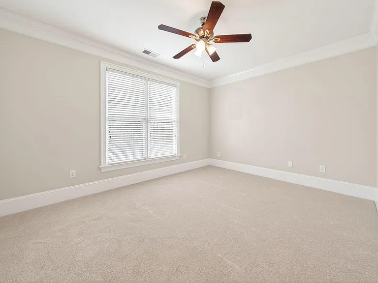 423 Waterford Lake Dr — Photo 10