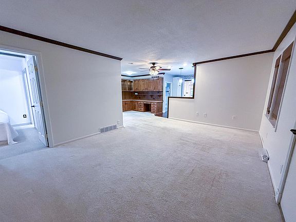 4th image of 1113 State St