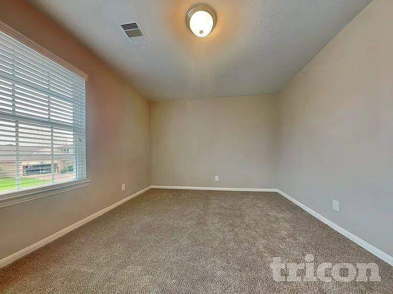 7707 Foxwaithe Ln — Photo 11
