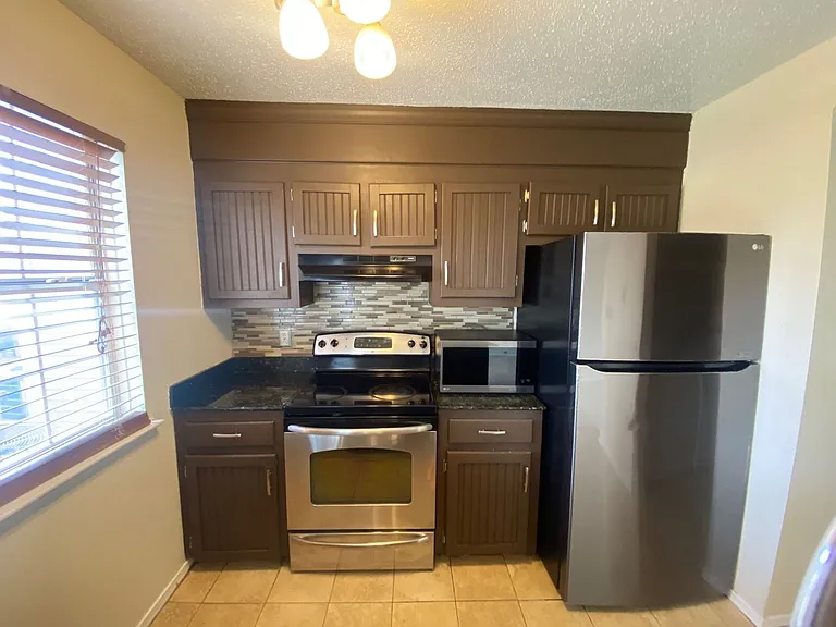 3632 Windmill Dr — Photo 9