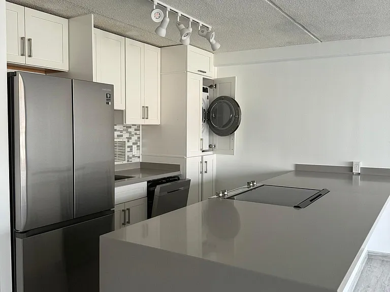2333 Kapiolani Blvd #703 — Photo 6