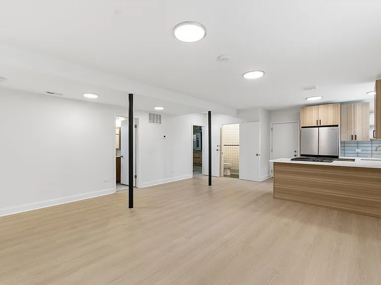 5915 N Milwaukee Ave #G — Photo 3