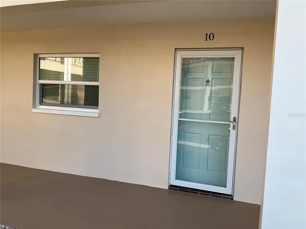 10351 Regal Dr APT 10, Largo, FL 33774