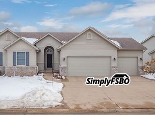 3116 11th St, Silvis, IL 61282