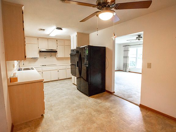 5th image of 816 NE 31st Ave