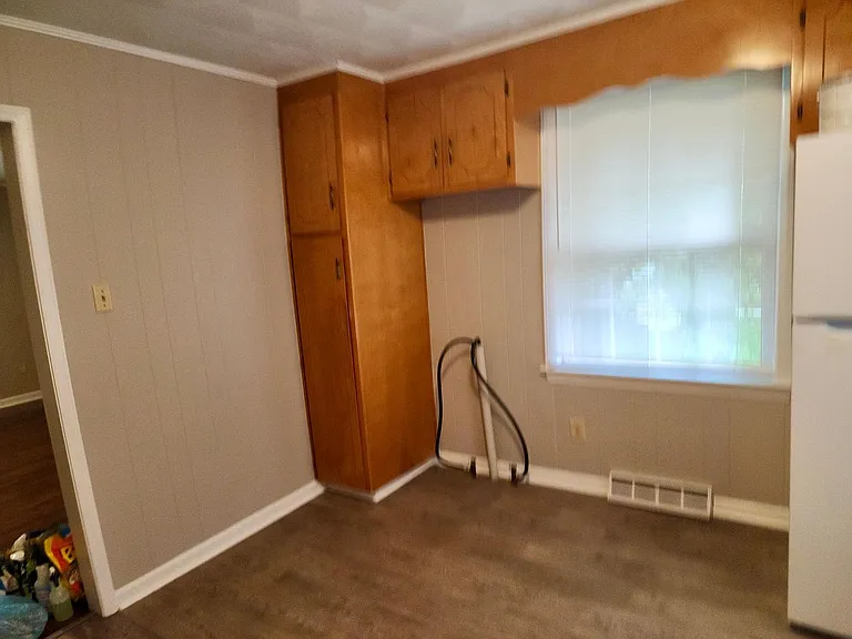 1215 Lawson St — Photo 7
