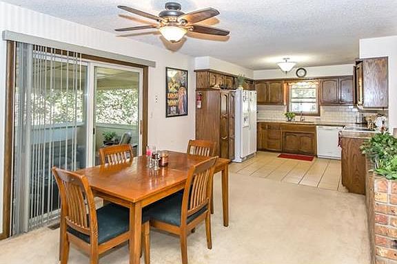 5th image of 1708 Bluebell Ave