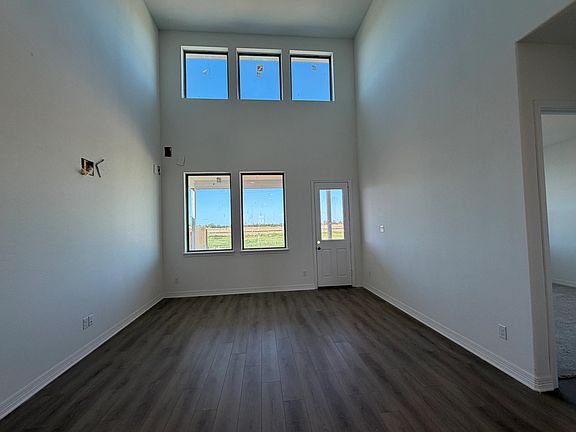 23610 Cinnamon Tree Lane Interior Image 4