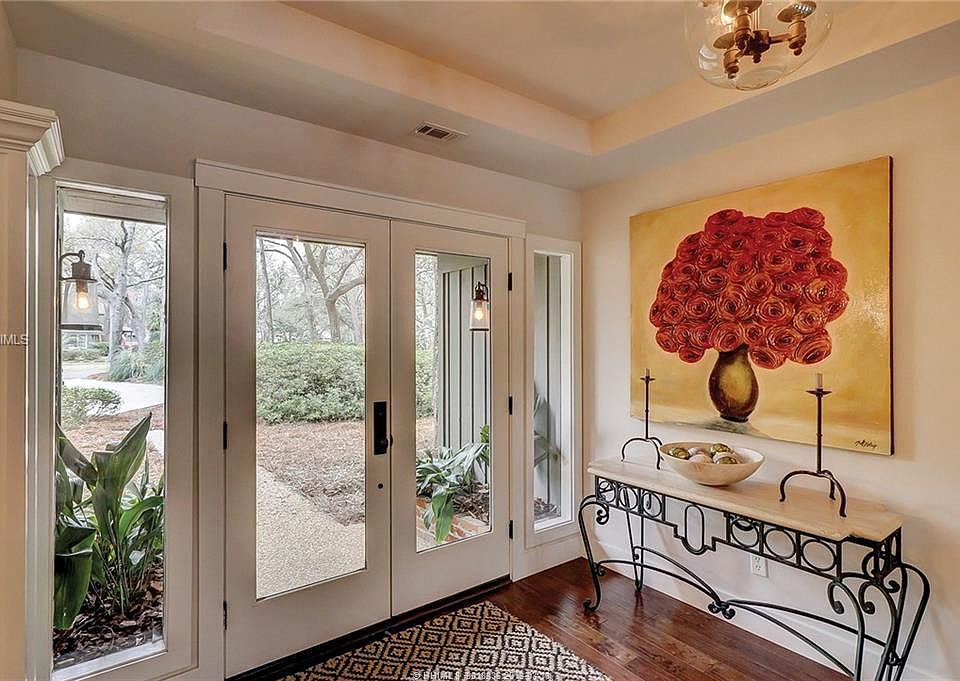 1st image of 90 Barony Cir