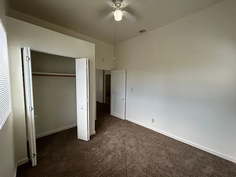 153 Locust Ave — Photo 19