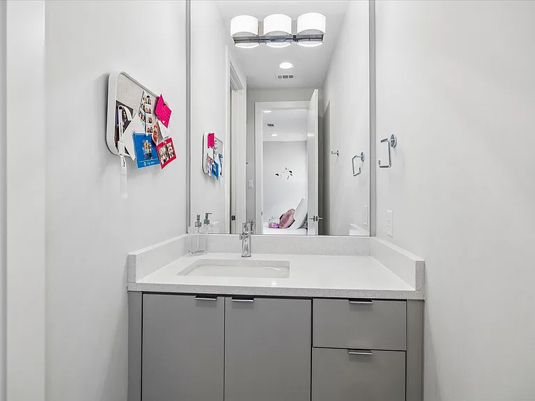 4532 Sunburst St — Photo 15