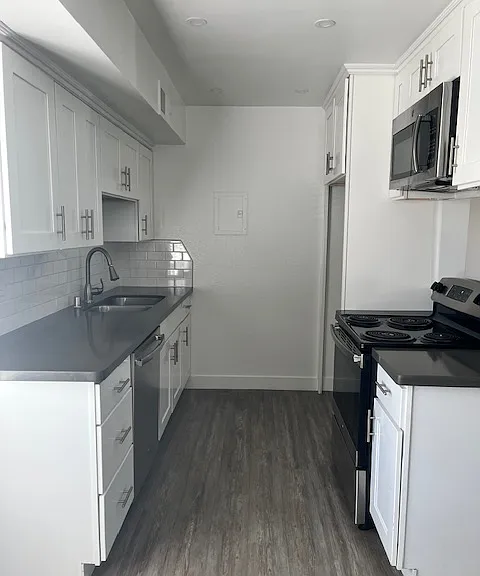 Stone Creek Apartments — Photo 48