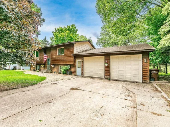 306 Robin Ave S, Maple Lake, MN 55358
