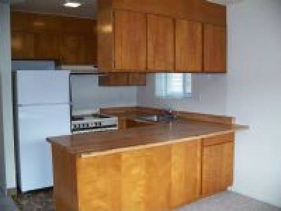 Casual Dining Counter