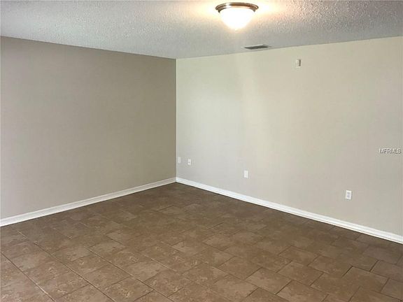 4th image of 4612 Ashburn Square Dr
