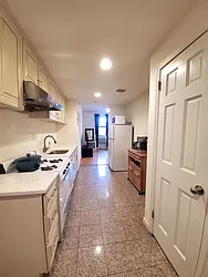 Rented by Teresa Lai, LREB
