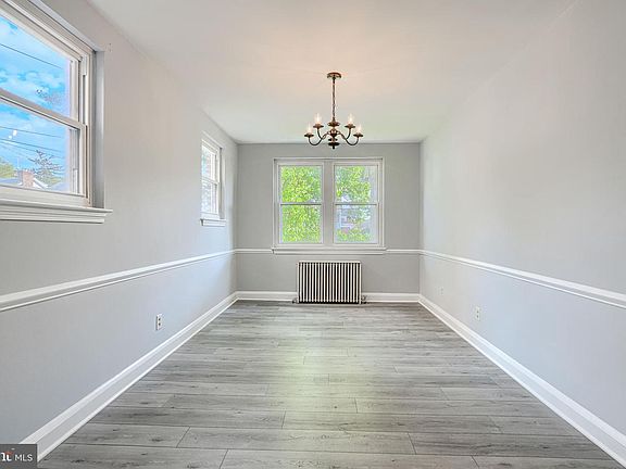 4th image of 251 Linden Ave