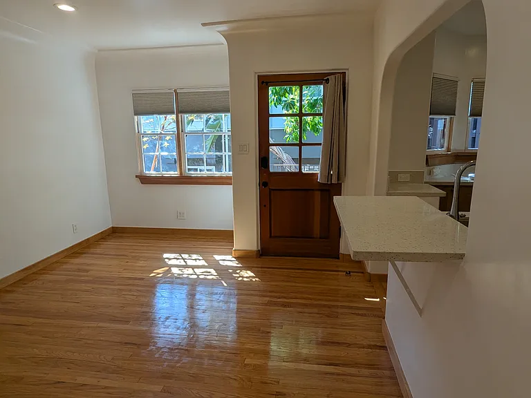 1549 Baxter St #4 — Photo 2