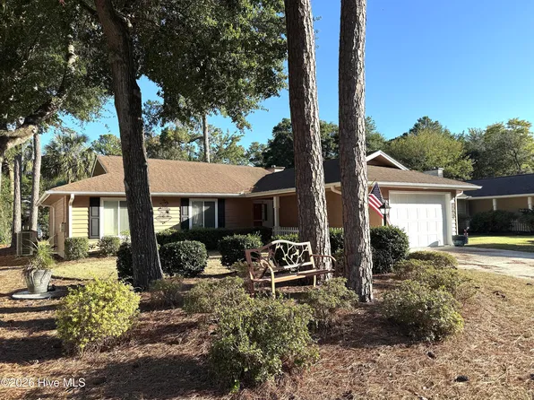 515 Fairway Drive W, Sunset Beach, NC 28468