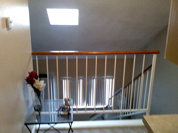 5th image of 4390 Shalimar Ave