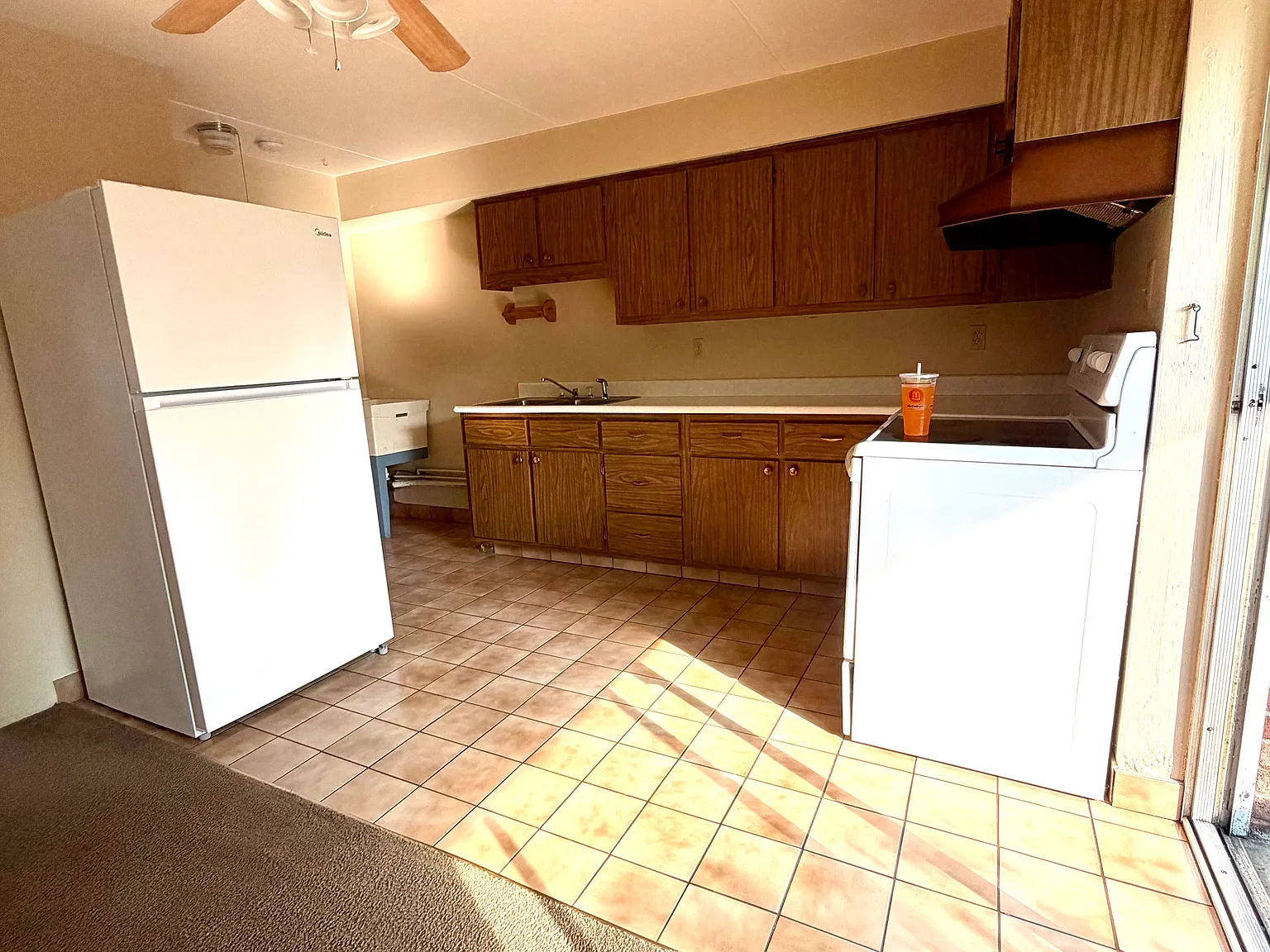 2 bed, 900 sqft, $800 — Photo 4