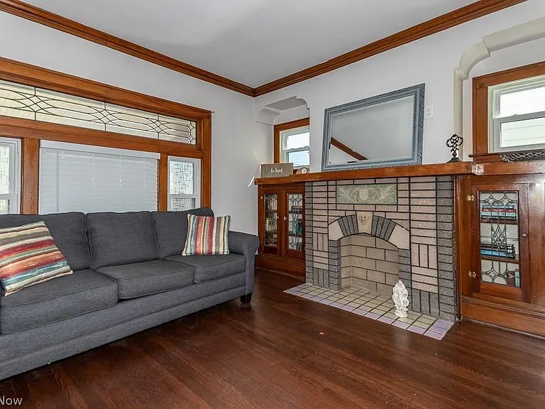 10705 Saint Mark Ave — Photo 5