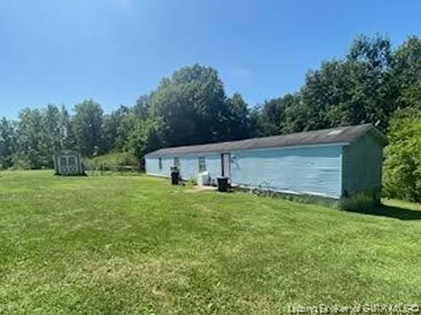 23508 Dan Gray Road, Pekin, IN 47165