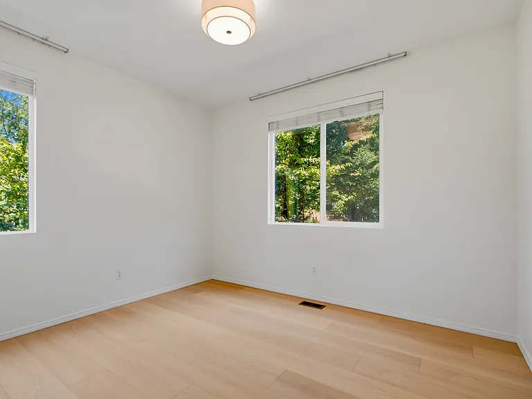 1426 240th Way SE — Photo 30