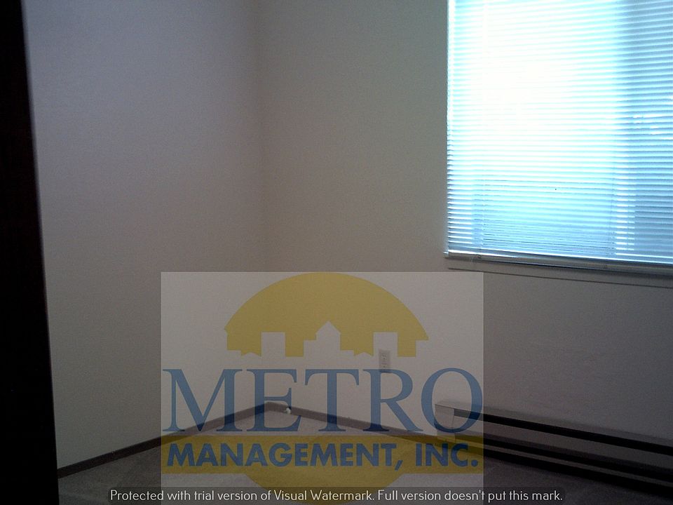 2nd image of 1412 W Sandalwood Dr