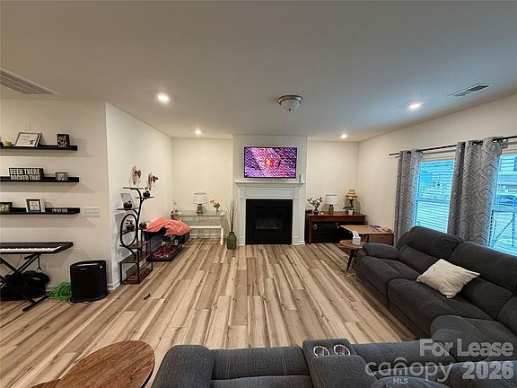 5th image of 4680 Courtney Creek Dr