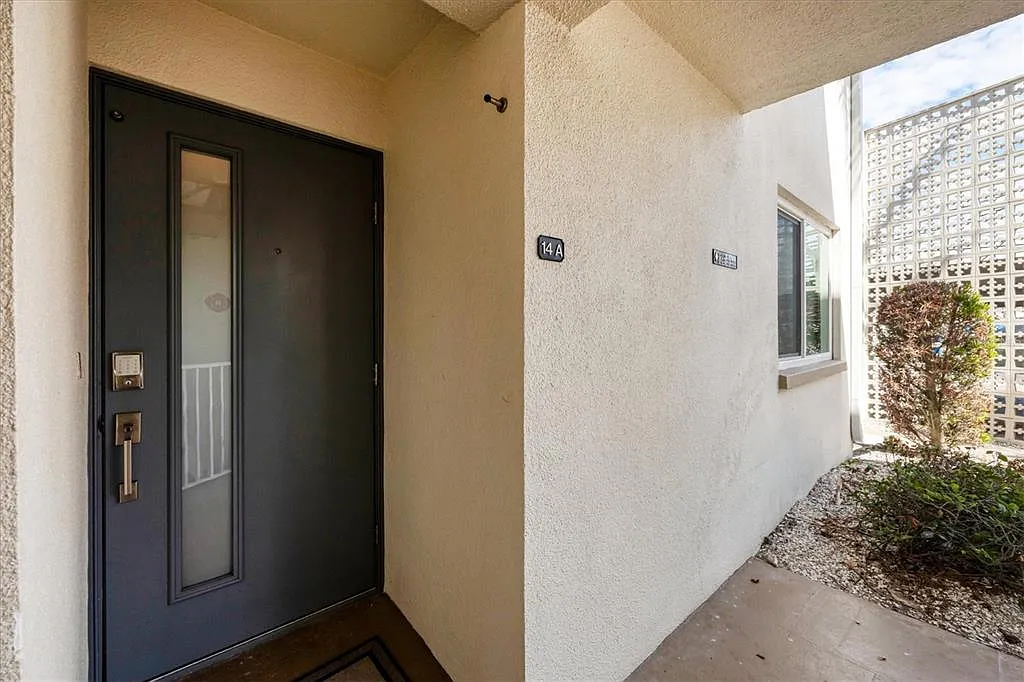 2 bed, 1035 sqft, $6,500 — Photo 3