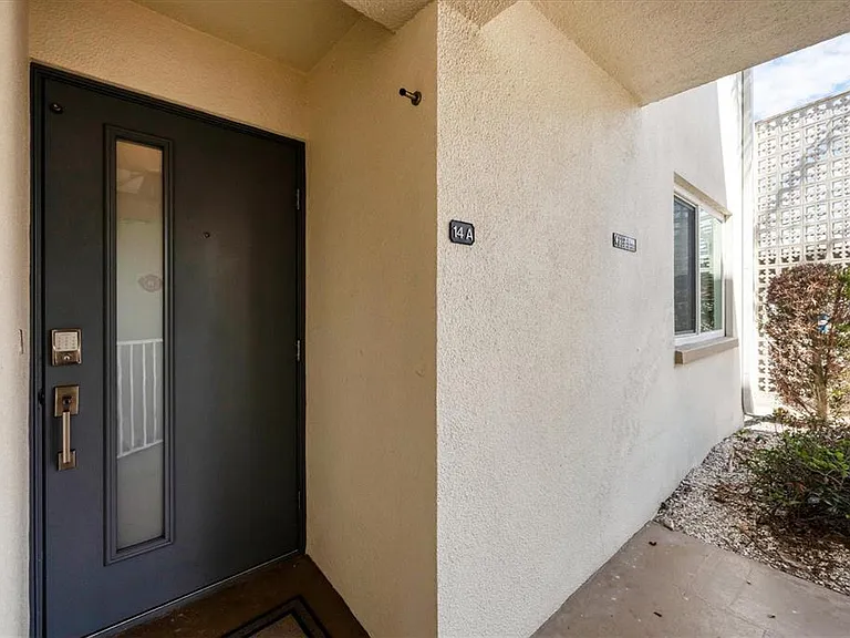500 S Washington Dr #14A — Photo 3