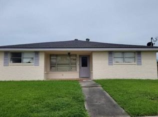 4901 Coronado Dr, New Orleans, LA 70127