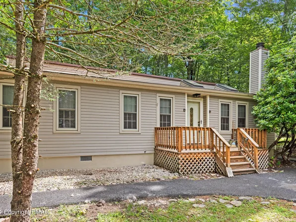 632 Maxatawny Dr, Pocono Lake, PA 18347